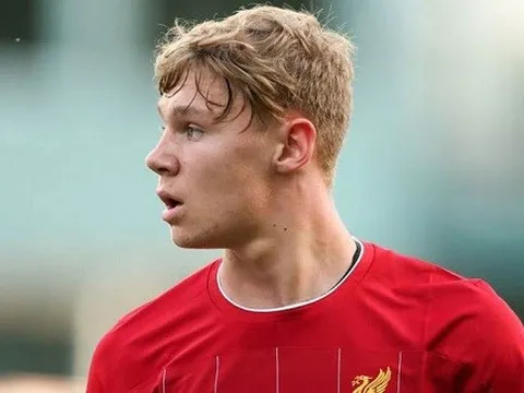 Tiền đạo được kỳ vọng lớn của Liverpool trôi dạt đến giải hạng tư