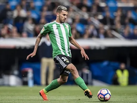 Lukaku ám chỉ phòng thay đồ Chelsea tệ hại