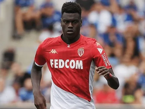 Alexander-Arnold: 'Salah là nạn nhân của chính mình'