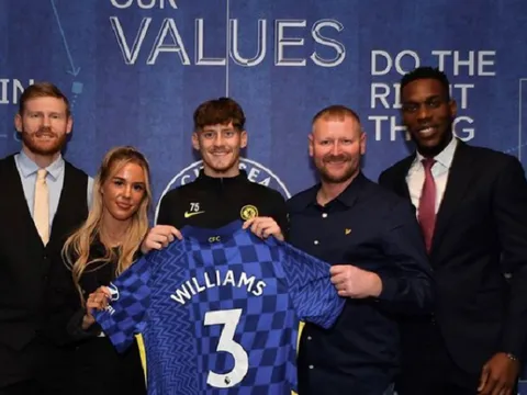 Phản ứng tức giận của Odegaard với đội trưởng sẽ khiến Arteta phải thay đổi