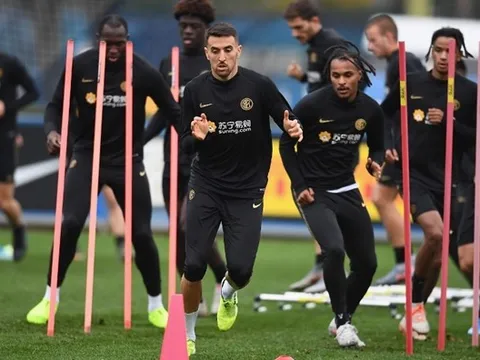 Mục tiêu chuyển nhượng tranh thủ Man Utd đổi áo với Ronaldo