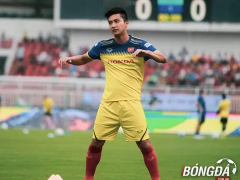 Ở lại trong hè này, 'nạn nhân của Thiago' cũng không gắn bó lâu với Liverpool