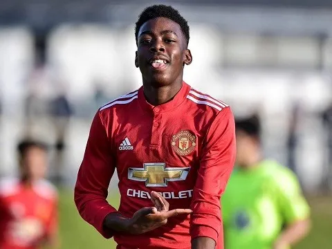 Chơi rực sáng, sao trẻ đánh tiếng với Solskjaer