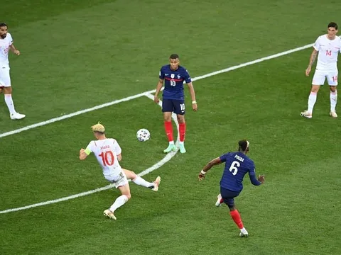 5 cầu thủ hay nhất vòng 1/8 EURO 2020: Nỗi đau Paul Pogba!