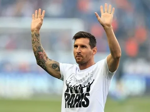 5 cầu thủ vĩ đại chưa từng chơi bóng ở Premier League