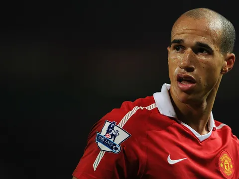 5 cựu cầu thủ Man Utd vẫn còn thi đấu có thể bạn không tin