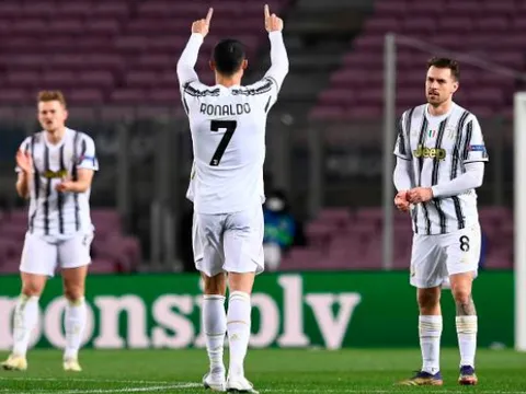 5 điểm nhấn Barca 0-3 Juve: Ronaldo ngạo nghễ, Blaugrana bạc nhược