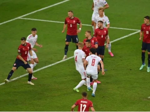 5 điểm nhấn CH Czech 1-2 Đan Mạch: Thảm họa phòng ngự; Vua phá lưới EURO