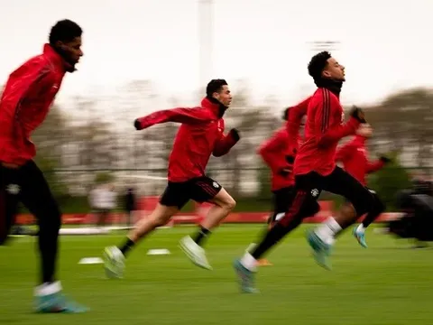 5 điểm nhấn trên sân tập M.U: Vua phá lưới trở lại