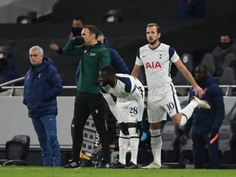 5 điều bạn có thể bỏ lỡ trận Tottenham: Dấu hỏi kẻ thất sủng, 'bom tấn' mất suất?