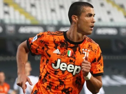 5 ngôi sao tấn công khuấy đảo Châu Âu hè 2021: CR7 và "kẻ thay thế Messi"