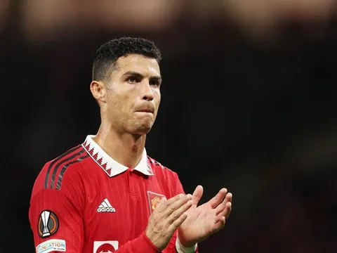 5 sao EPL gây thất vọng: Ronaldo góp mặt, đương kim Chiếc giày vàng