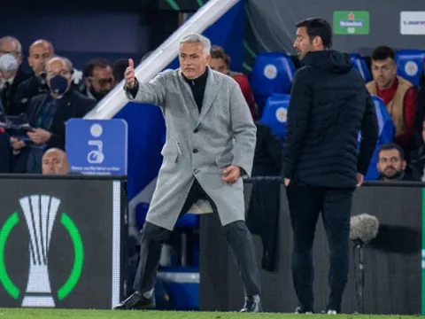 "50 sắc thái" của Mourinho ngày Roma bị cầm hòa đáng tiếc