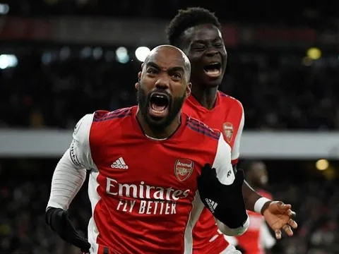Hạ Wolves, Lacazette bất ngờ nói thẳng điểm yếu của Arsenal