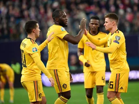 Nhà Hazard chói sáng, Bỉ giành ngôi nhất bảng I với 9 trận toàn thắng