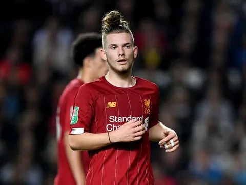 Đội hạng dưới gây sốc, chiêu mộ sao Liverpool vào phút cuối