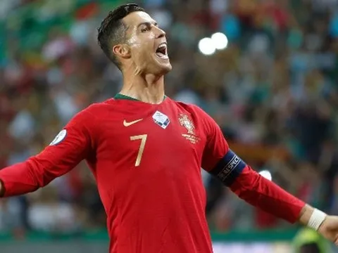 Thành tích ghi bàn của Ronaldo, Messi ở đâu trong lịch sử bóng đá
