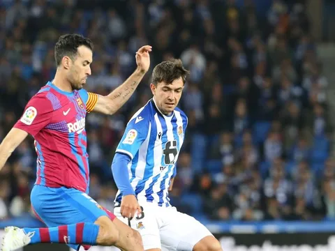 Barca chọn xong tiền vệ thay Busquets