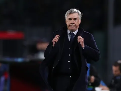 Ancelotti nài nỉ BLĐ Napoli để có thể ở lại nhưng không được đồng ý