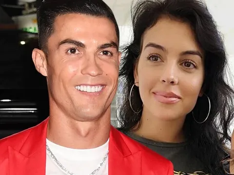 Cristiano Ronaldo phủ nhận việc bí mật kết hôn