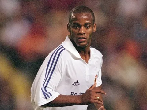 "Messi không xứng đáng để bị đối xử như vậy"