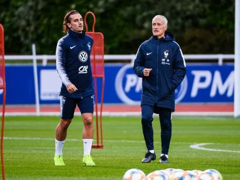 Gạt đi nỗi buồn ở Barca, Griezmann có thái độ lạ thường khi về đội tuyển