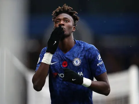 Tammy Abraham nổ súng, Chelsea hiên ngang bay vào top 2