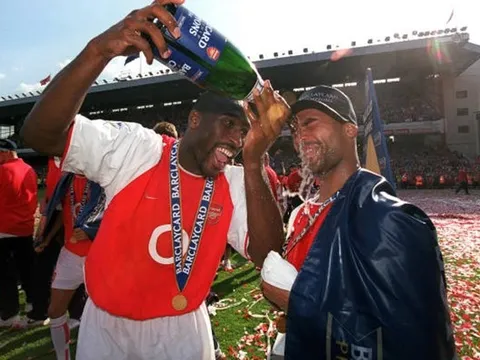 7 cầu thủ từng khoác áo Arsenal và Tottenham: Số 10 kỳ lạ, gã Judas góp mặt