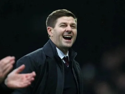 Michael Owen dự đoán Villa dưới tay Gerrard mùa tới