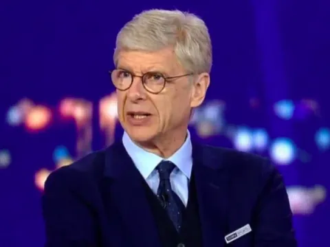 Gia nhập Bayern Munich? Wenger chỉ làm 1 điều duy nhất