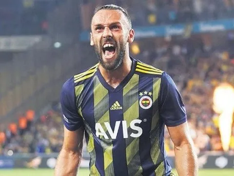 Không ngán ''ông lớn'', ''tiểu gia'' Premier League cũng săn 'Ibra 2.0'