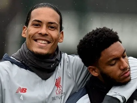 Joe Gomez nói gì về sự đồng điệu với ''siêu trung vệ''?