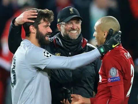 Alisson tiết lộ "chất kích thích" giúp Liverpool ngược dòng trước Barca