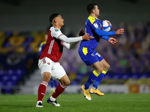 Arsenal mua Ben White, Saliba có quyết định cho tương lai