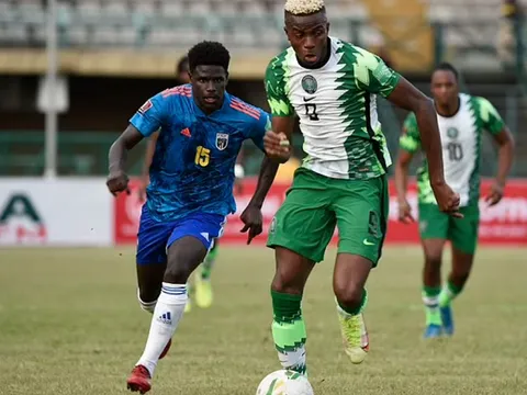 Mục tiêu lập poker, M.U, Arsenal sôi sục