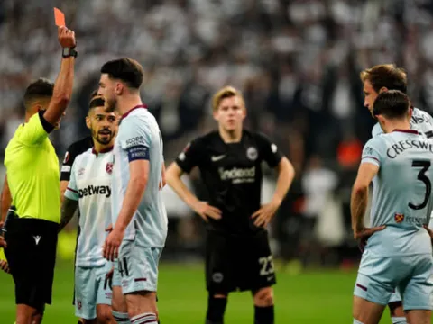 Rio Ferdinand tiến cử 'thủ lĩnh tương lai' cho Man Utd