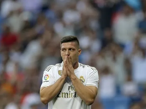 Bị Zidane ném lên ghế dự bị, sao Real thản nhiên chấp nhận