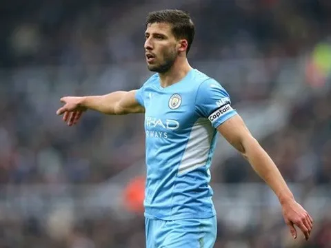 Sao Man Utd thảm họa, bỏ tan hoang "cửa thành" mời Chelsea bắn phá