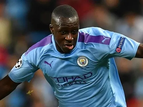 Tòa giục xử lý nhanh sao Man City với cáo buộc hiếp dâm