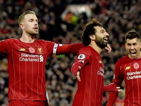 Gary Neville: "Thật đau đớn, tồi tệ khi phải chứng kiến điều này"