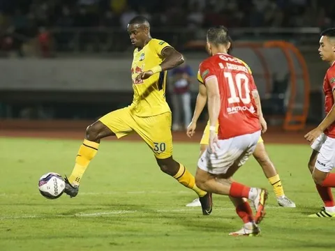 Vòng 7 V-League: HAGL thăng hoa; Ngôi đầu đổi chủ