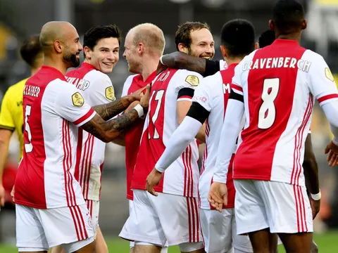 'Nếu được đá chính, cậu ấy đã có thể ghi 10 bàn'