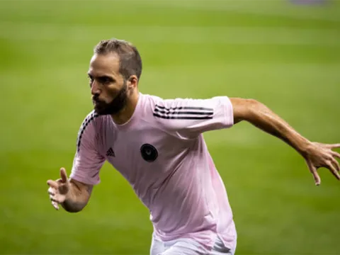 Gonzalo Higuain trải lòng về quyết định rời bỏ bóng đá