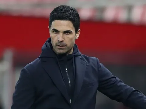Ngã ngửa vụ Arsenal hỏi mua tiền đạo của Chelsea