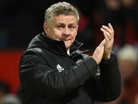 Đụng độ Leicester, Man United có nguy cơ "mất cả chì lẫn chài"