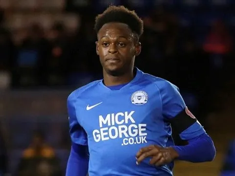 8 đội bóng Premier League ''hỗn chiến'', giành sao trẻ 2001 từ giải Hạng 3