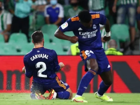 Hàng phòng ngự định đoạt kết cục, Real thắng 1-0 sát nút