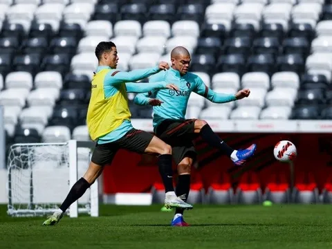 Có lão tướng 39 tuổi và viện binh Man City, Bồ Đào Nha hướng đến chướng ngại cuối cùng