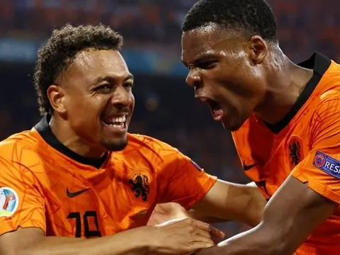 Đội hình 241 triệu euro từng khoác áo PSV: Cậu bé vàng sa sút; Lời đậm từ Arsenal