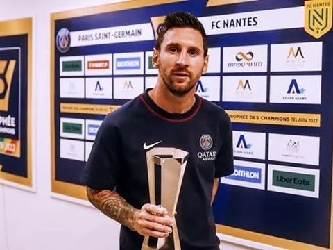 10 cầu thủ đoạt nhiều danh hiệu nhất: Messi bỏ xa Ronaldo